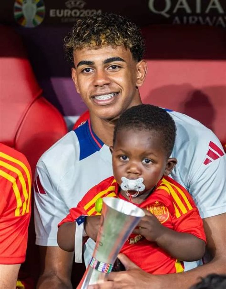 Does Lamine Yamal Have A Child? - Family Life Explored