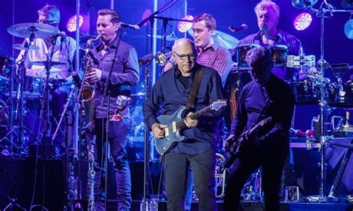 Exploring The Intricate Tapestry Of Mark Knopfler's Relationships