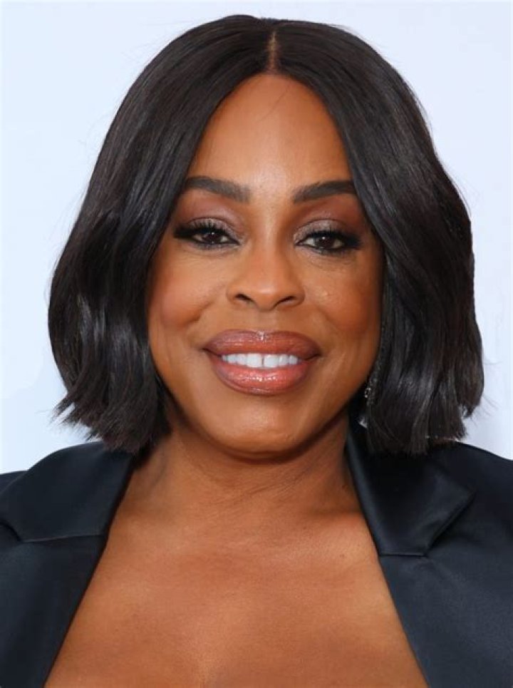Unveiling The Brilliance Of Niecy Nash On The Silver Screen